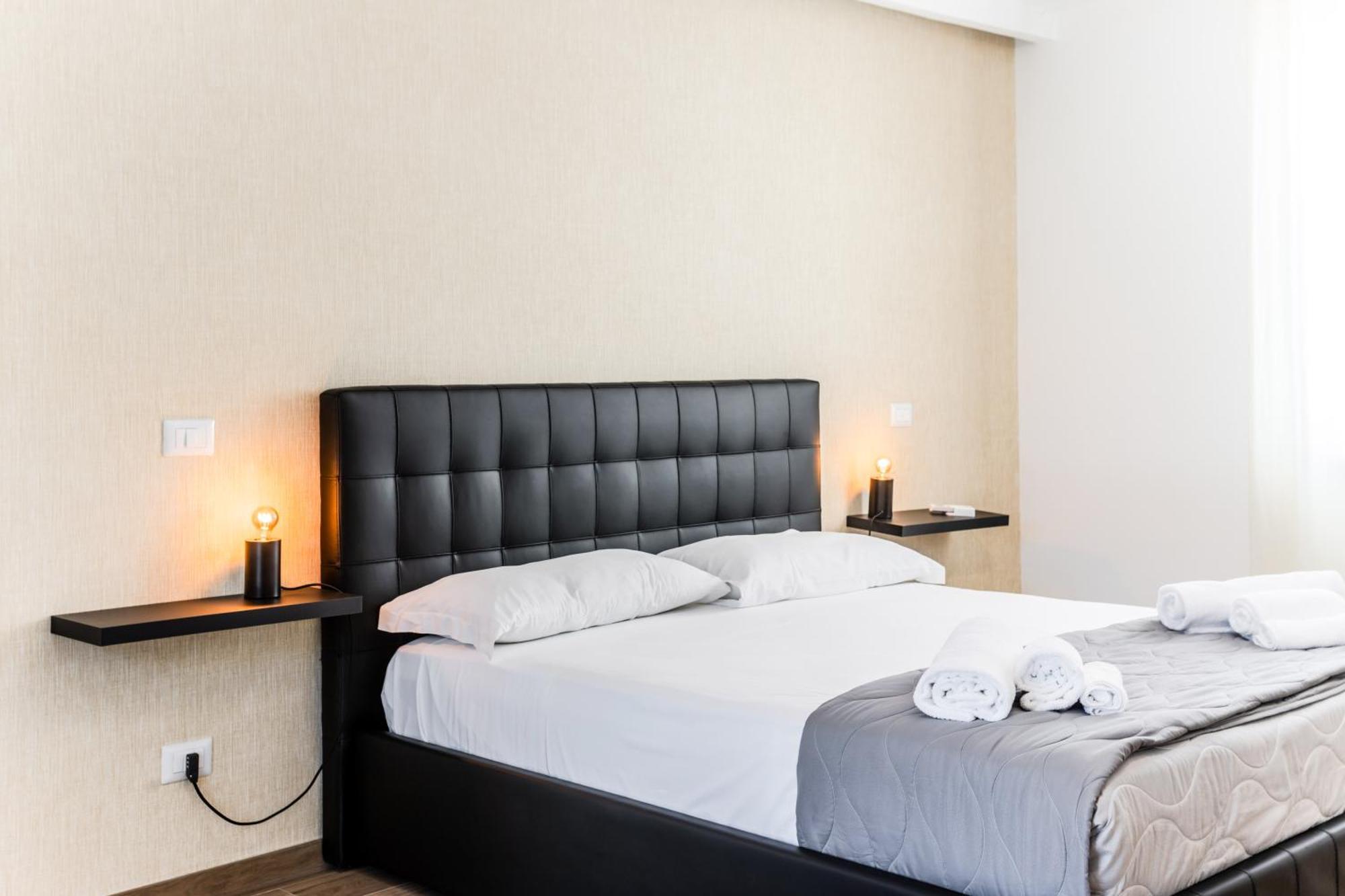 Pietramare Luxury Suites Bari Exterior foto