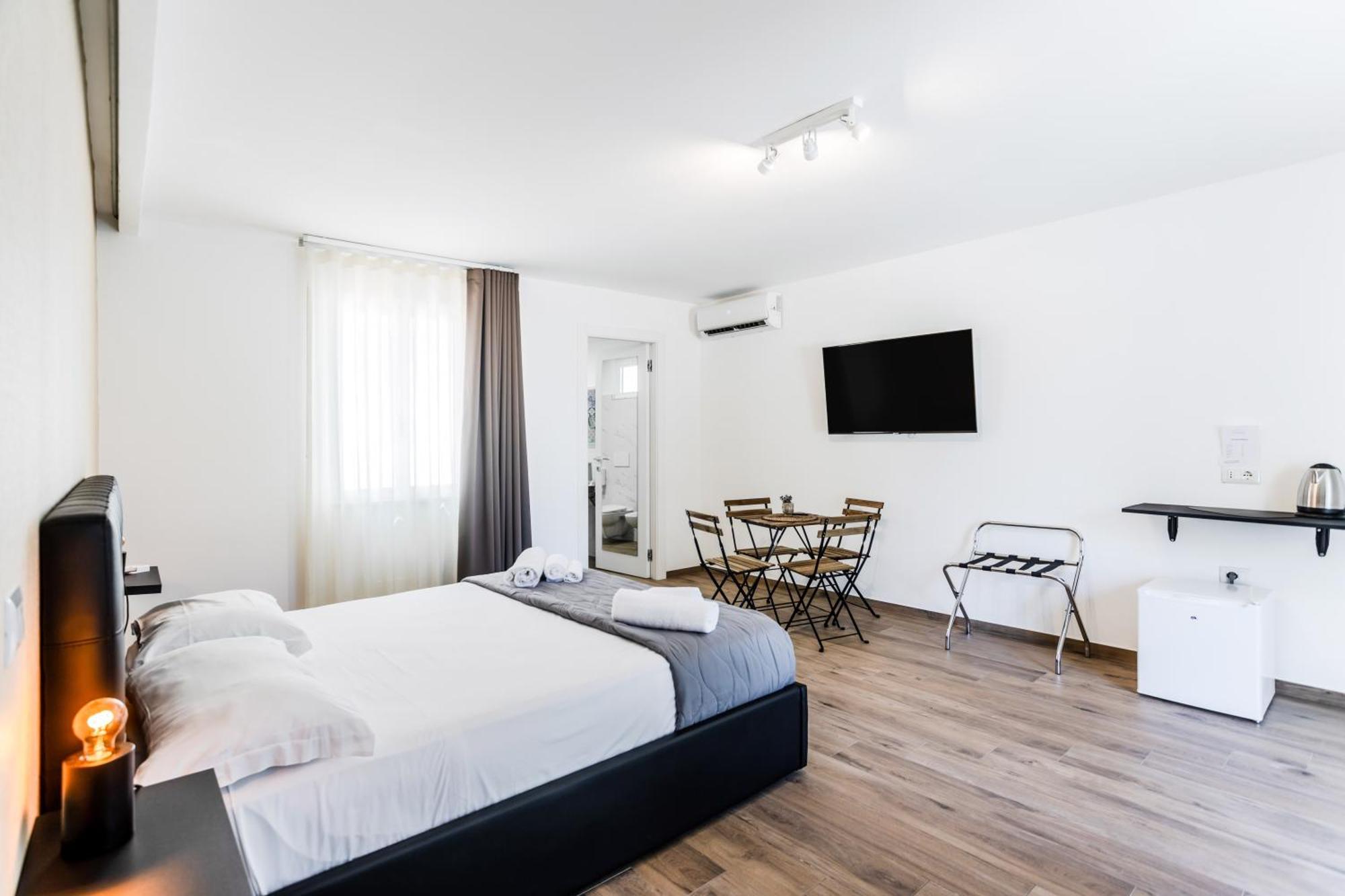 Pietramare Luxury Suites Bari Exterior foto